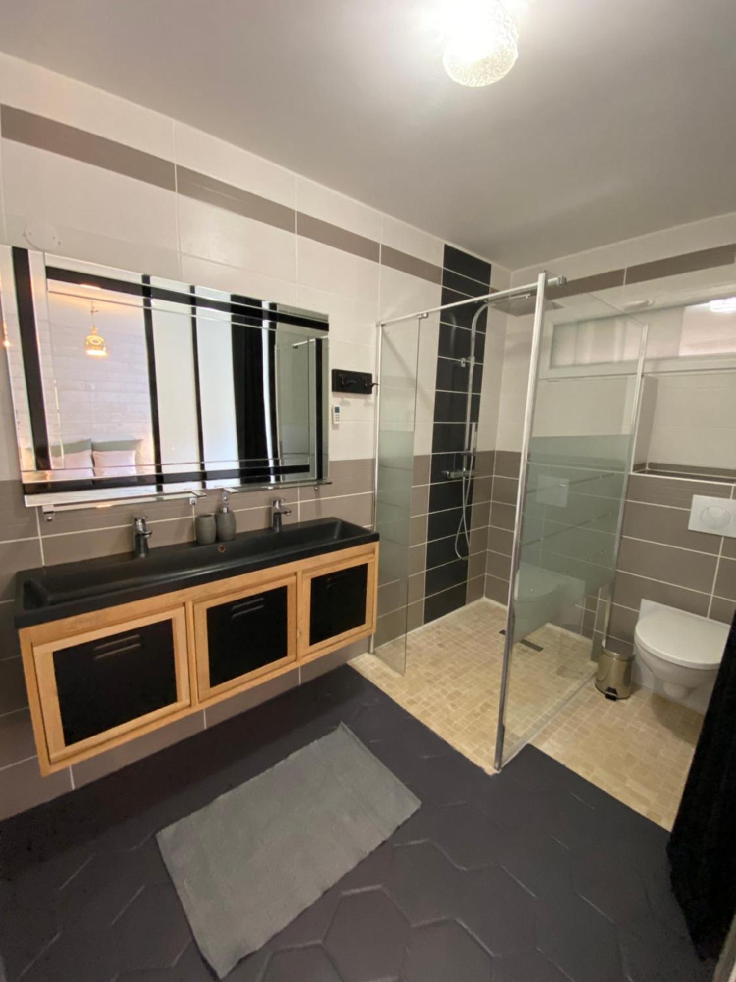 Hotel La Roca Flora Le Plan-de-la-Tour Zewnętrze zdjęcie