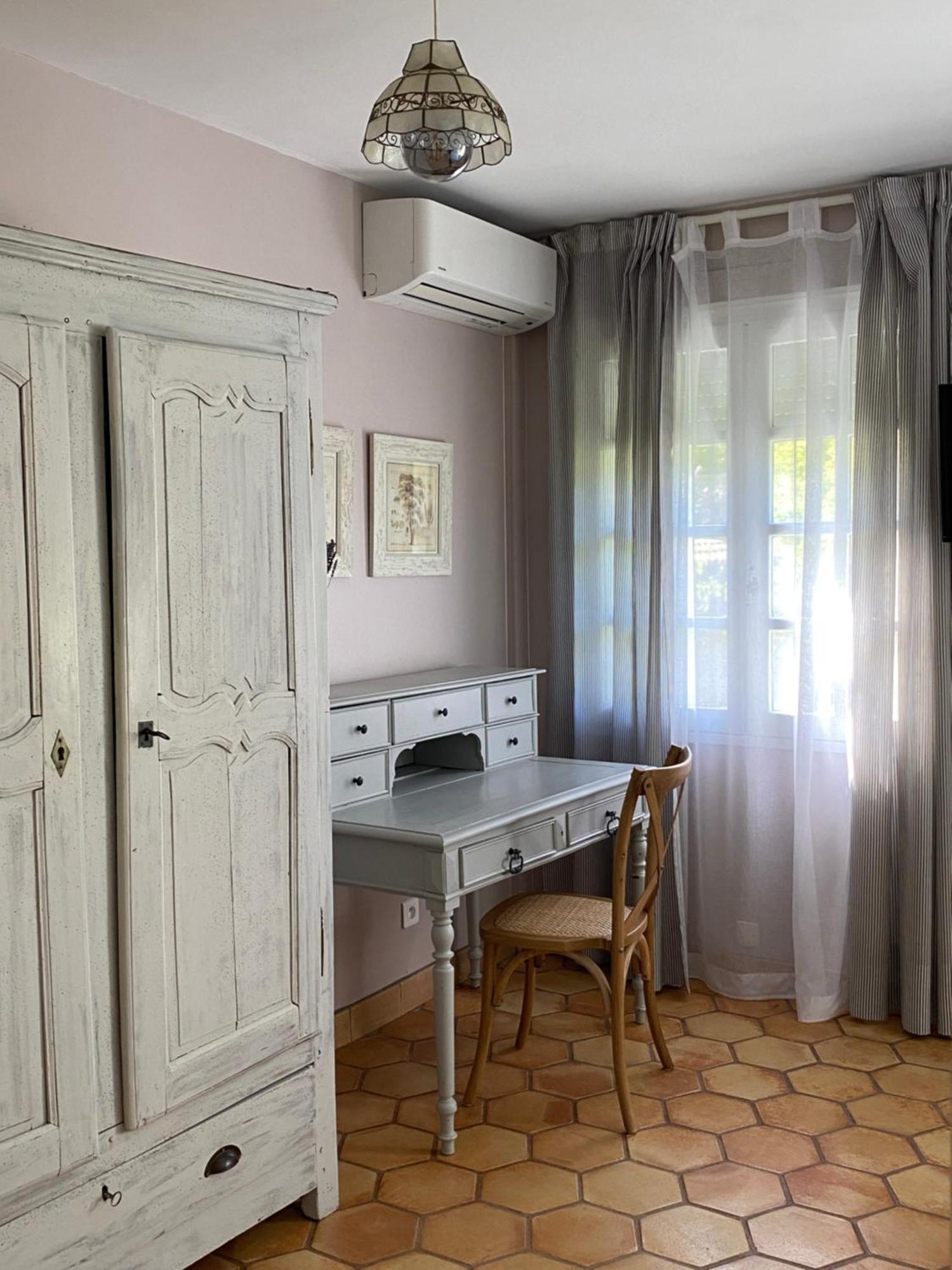 Hotel La Roca Flora Le Plan-de-la-Tour Zewnętrze zdjęcie